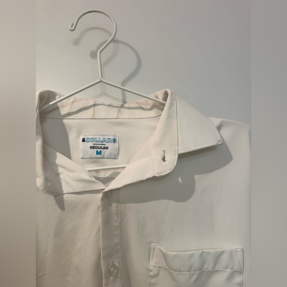 &Collar White Long Sleeve Size: Medium Men’s